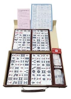 麻雀牌　全国麻雀製造組合連合会　モノグラム　謹製 麻雀牌 ケース付 全国麻雀製造組合連合会 - メルカリ