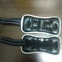 ウェートトレーニング用　足や腕に着けれますのサムネイル