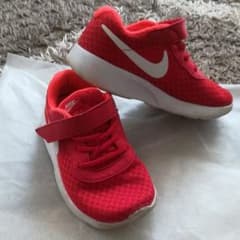 お値下げします。NIKE ナイキ スニーカー　タンジュン　15センチのサムネイル