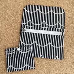 【ハンドメイド】お薬手帳・通帳ケース ＆ インナーカードケース 黒白ウェーブのサムネイル