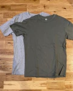 UNIQLO ユニクロU Tシャツ2枚セットのサムネイル