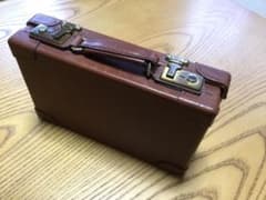小物入れ　トランク型セカンドバッグ　サライ通販のサムネイル