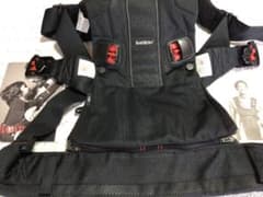 ベビーキャリアONE+ メッシュ　BABYBJORN 美品のサムネイル