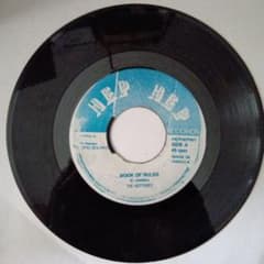 サ*フ様 The Heptones / Book Of Rules 7インチのサムネイル