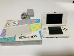 【はるるさん専用】newニンテンドー3DS ホワイト 廃盤 おまけ付きのサムネイル