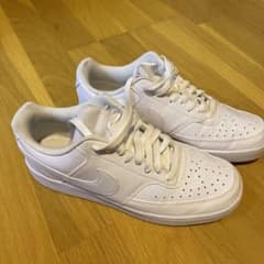 NIKE エアフォースワンのサムネイル