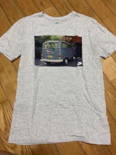 NIKE ナイキ グラフィック Tシャツ グレー Lサイズのサムネイル