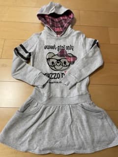♡メゾピアノ♡ワンピース♡チュニック　パーカー　140のサムネイル