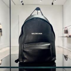 正規品＆超人気商品‼️ バレンシアガ エブリデイ レザー バックパック