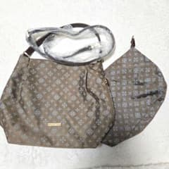 ラシットブラウン ロゴパターン ショルダーバッグ 2点セット - メルカリ