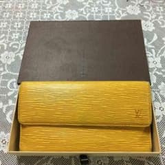 ルイヴィトン エピ 長財布のサムネイル
