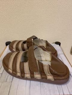 エスタシオンのスリッポンですのサムネイル