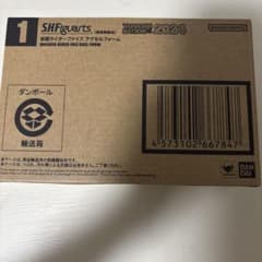 S.H.Figuarts（真骨彫製法） 仮面ライダーファイズ アクセルフォームのサムネイル