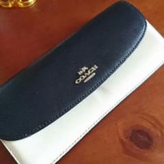 coach♡長財布のサムネイル