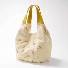 ディズニー　バルーン型バッグ「クラッシック・プー」のサムネイル