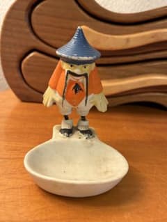 ビンテージ50s アジアンマン　バネ脚灰皿　ミッドセンチュリー チャイニーズ ビンテージ50s アジアンマン バネ脚灰皿 ミッドセンチュリー