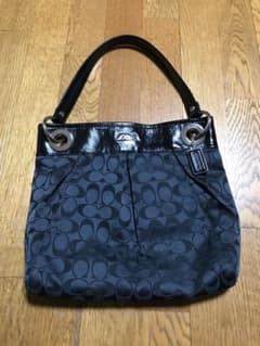 コーチcoachのショルダーバッグのサムネイル
