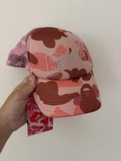 A BATHING APE ピンクカモ ラインストーン キャップ - メルカリ