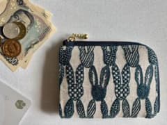 ミナペルホネン pomppia ポンピア 長財布 ハンドメイド ミニ財布】ミナペルホネン pomppia ポンピア beige × green - メルカリ