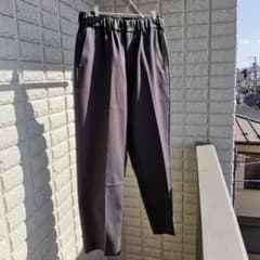 UNIQLO U　ユニクロユー　スラックス　メンズのサムネイル