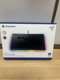 PS5対応　レバーレスコントローラー Razer kitsuneのサムネイル