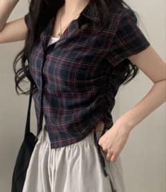 【最終値下げ❗️】ZOZO完売品 サイド紐ギャザーチェックブラウス ネイビーのサムネイル