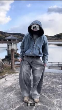 グレー ワイドデニムパンツ ペイント加工のサムネイル