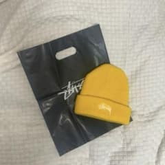 stussy イエロー ビーニー ニット帽のサムネイル
