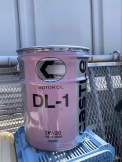 Castrol DL-1 エンジンオイル 5W-30のサムネイル