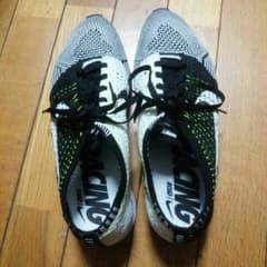NIKE FLYKNIT RACERのサムネイル