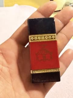 黒赤ライター本体 金色装飾付きのサムネイル