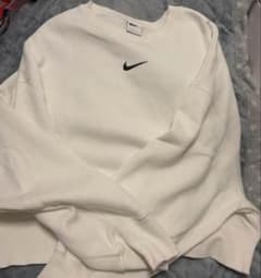 再値下げ！NIKE スウェットカットソー　ホワイト Lのサムネイル