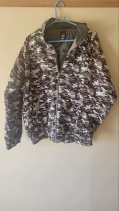 作業服のジャケットですのサムネイル