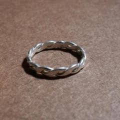 カレンシルバー 編み込み リング 25.5号 3g 実物画像 ハンドメイド 特大のサムネイル
