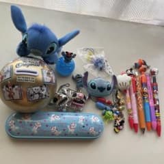 ディズニーとユニバグッズいろいろ　19点セットのサムネイル