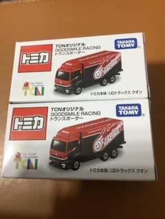 TCNオリジナル GOODSMILE RACING ミニカー 2個セットのサムネイル