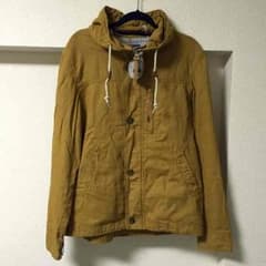 マウンテンパーカーのサムネイル