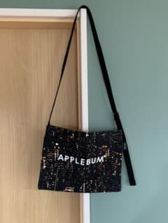 アップルバム　　サコッシュのサムネイル