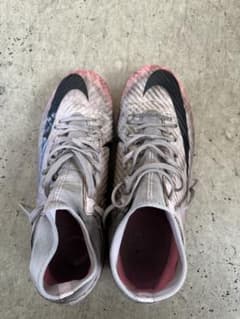 Nike サッカーシューズ ハイカット グレー/ピンクのサムネイル
