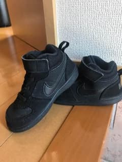 NIKEスニーカーのサムネイル