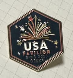 USAパビリオン限定 2025 独立記念日ピンバッジ 激レア非売品】USA 万博アメリカパビリオン2025 独立記念日ピンバッジ