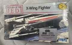 スター・ウォーズ X-Wing Fighter 記念エディションモデルのサムネイル