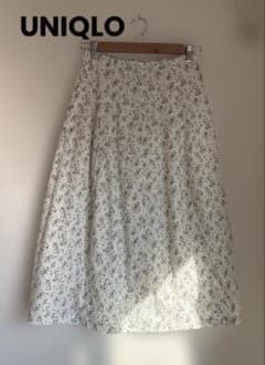 UNIQLO 花柄 コクーンスカート<美品>のサムネイル