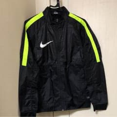 美品 ナイキ  ウェア上下セット Mサイズのサムネイル