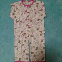 レヴィ様専用⭐タグなし新品！サイズ90女の子パジャマのサムネイル