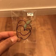 りんごのイヤリングのサムネイル