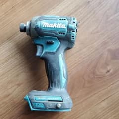 マキタインパクト18vTD170D通電可動ジャンク品のサムネイル