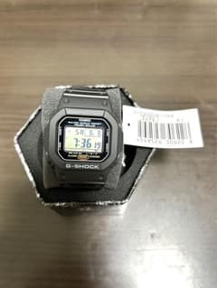 Gショック5600UE-1DRのサムネイル