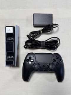 PS5 『DualSense 充電スタンド+ DualSenseコントローラー』のサムネイル