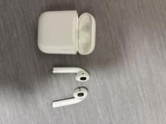 Apple AirPods 本体のサムネイル